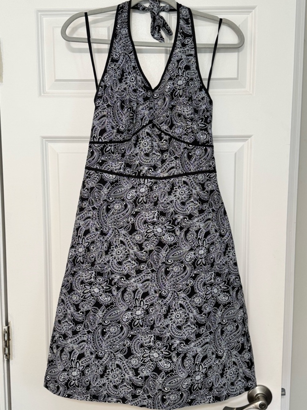 Componix Black White Paisley Print Adjustable Halter V-neck Summer Dress Sz 10